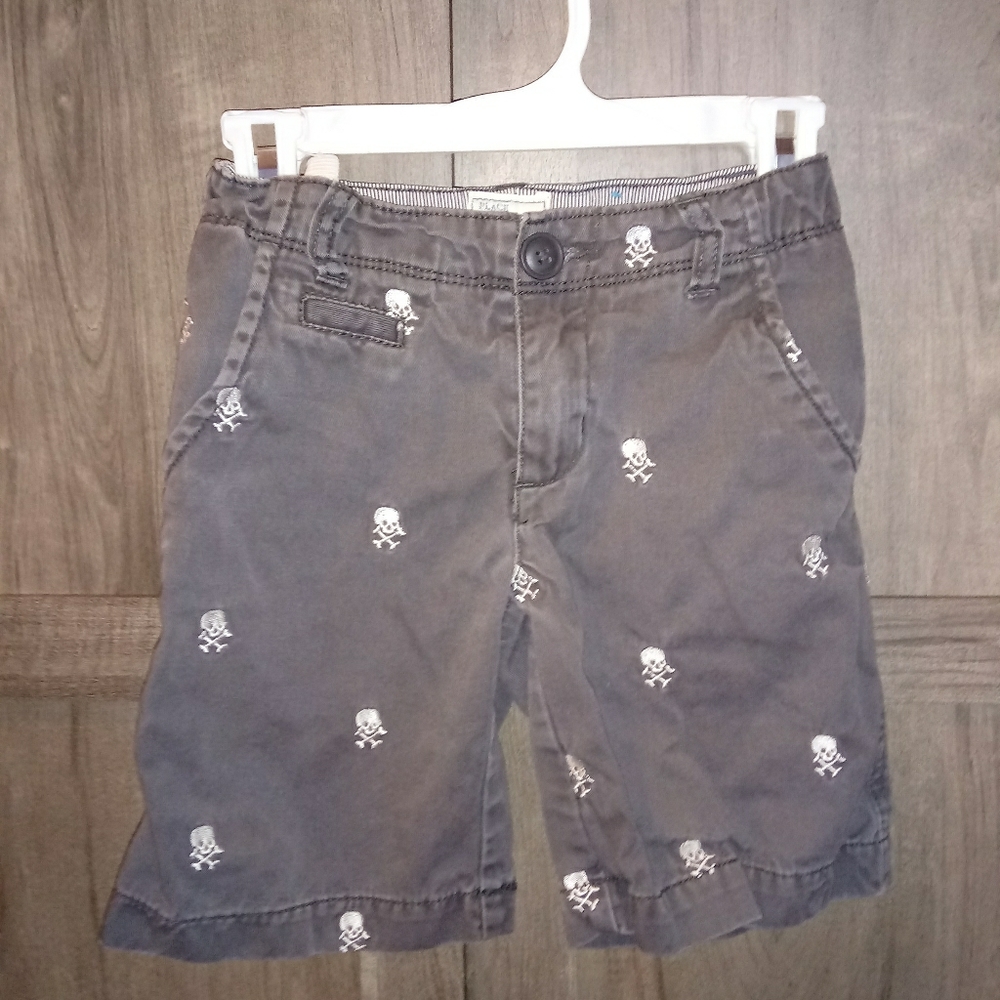 5T skull shorts